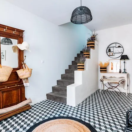 La Maison Rose بيت للعطل