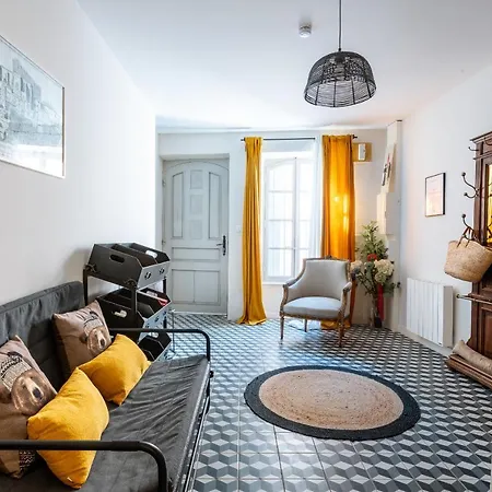 La Maison Rose *