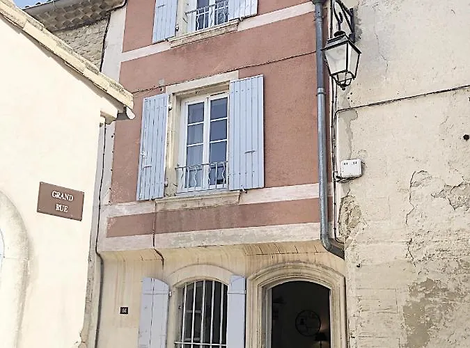 펜션 La Maison Rose 그리냥