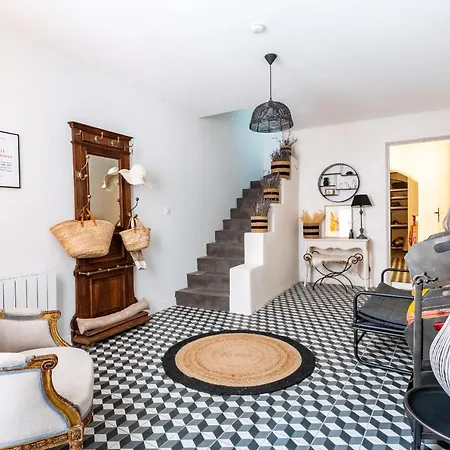 בית נופש La Maison Rose גריניאן